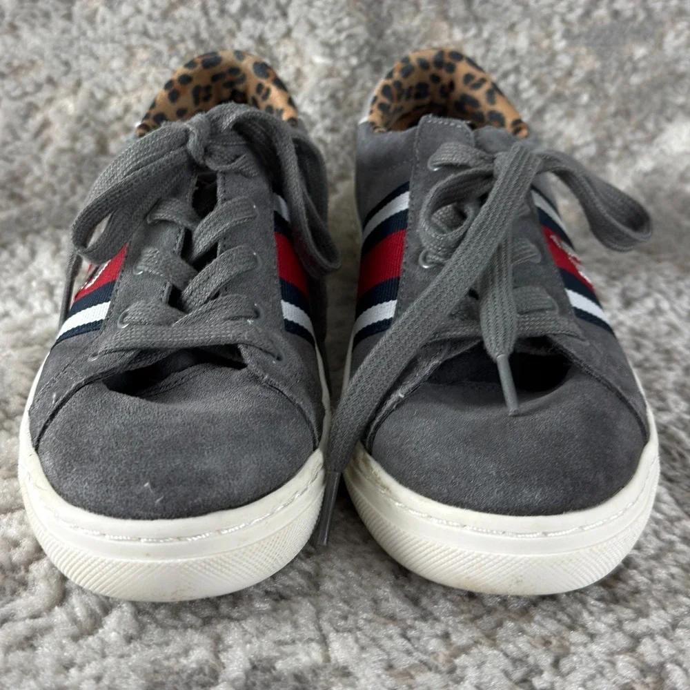 Skechers Size 7 Striped‎ Cheeta Print Sneakers Gray Lace Walking